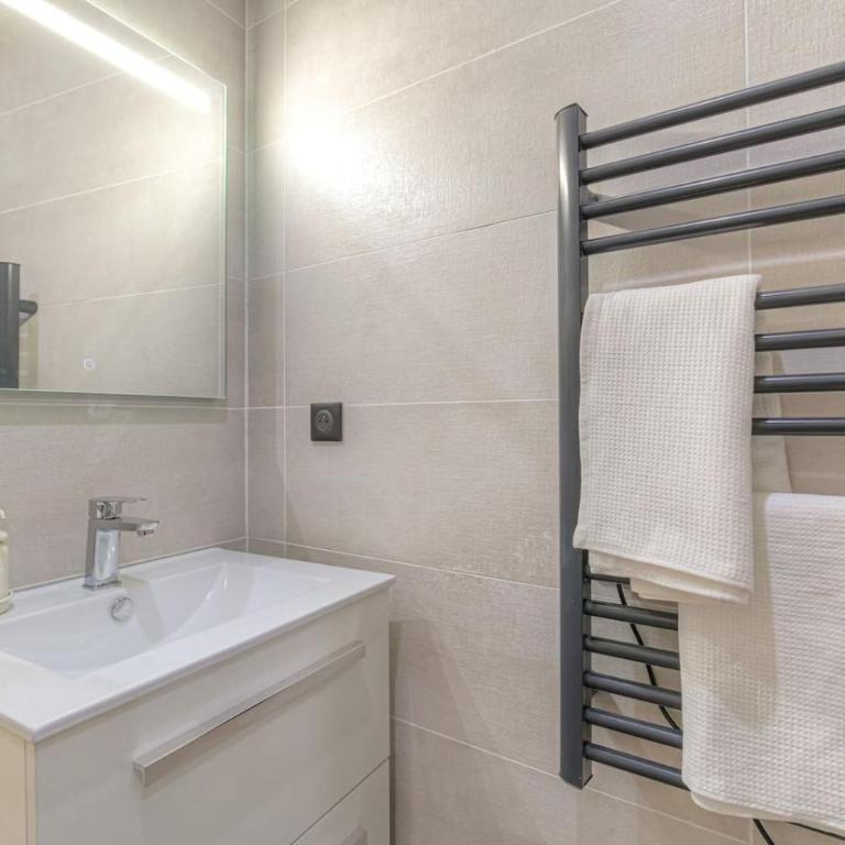 La suite Guillaume, T2 cosy contemporain - Appartement 1 Chambre - 13