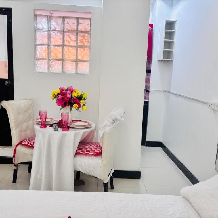 Downtown Pucallpa Room, ideal kitchen area Villa Roncal - One-Bedroom Apartment - 5
