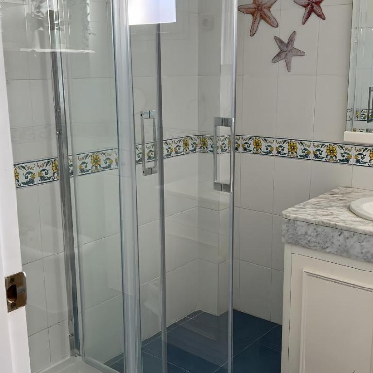 Carihuela beach - Three-Bedroom Premium Apartment with Balcony - 24