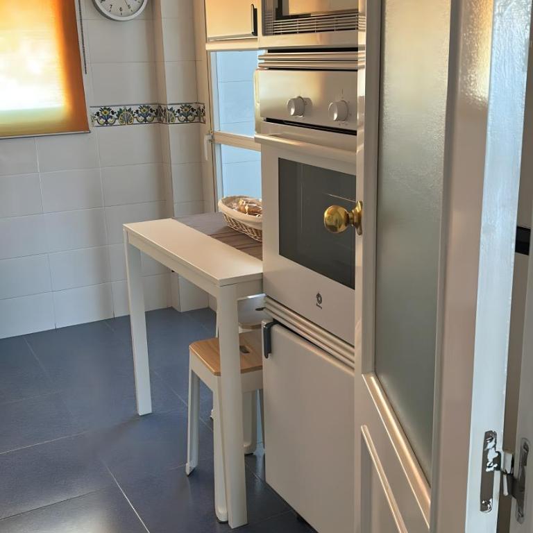 Carihuela beach - Three-Bedroom Premium Apartment with Balcony - 25