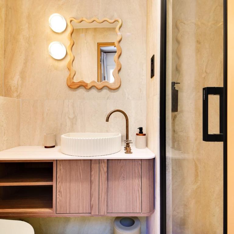 Hotel Murmures Notre-Dame - Chambre Double Standard - 7