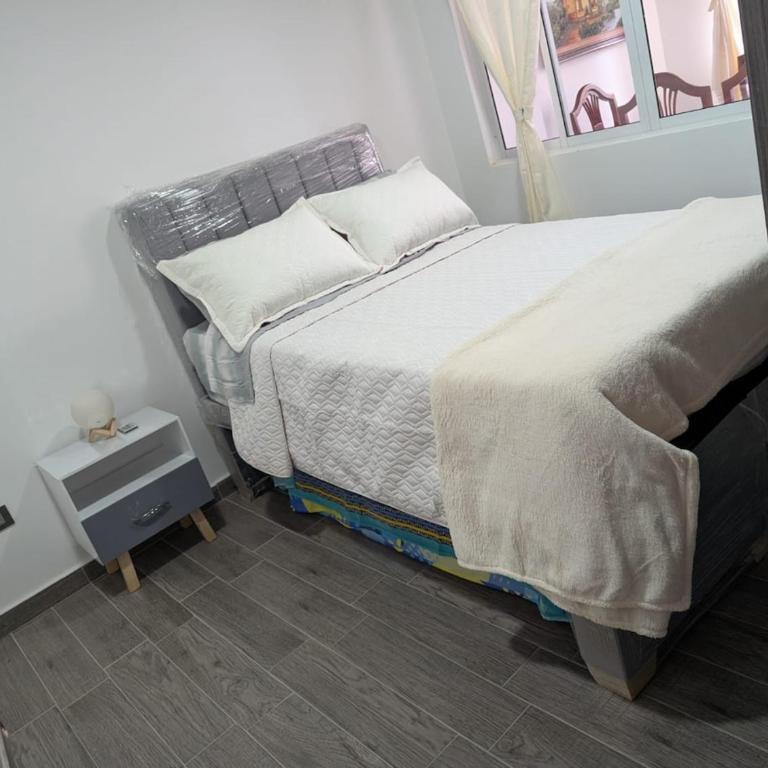 Spacious apartment 5 minutes from the park - Apartamento de 3 dormitorios - 14