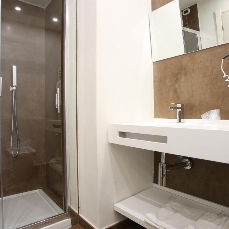 Hotel Columbia Wellness & Spa - Camera Matrimoniale Standard con Accesso Spa - 31