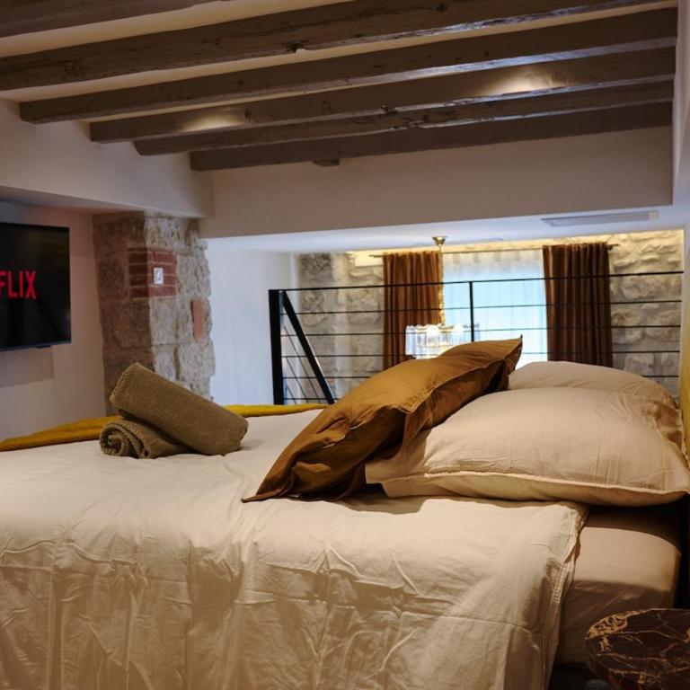 Beautiful Duplex - Nice Center - AC, WiFi - Appartement 2 Chambres - 12