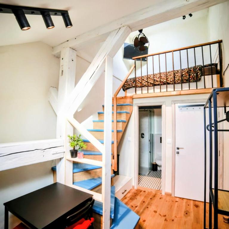 Old Port Riverside Apartments&Lofts in City Center - Loft - 1