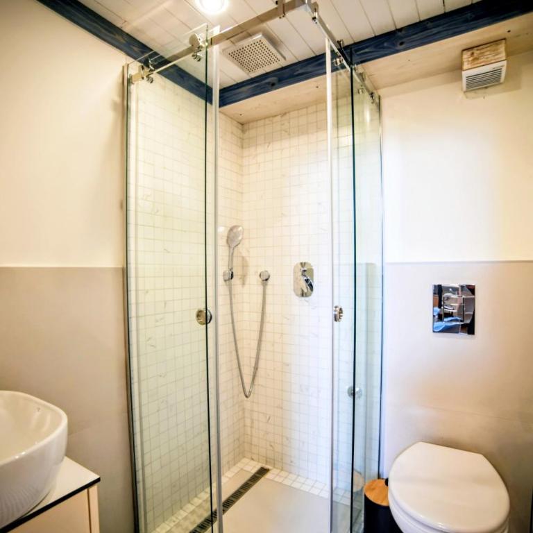 Old Port Riverside Apartments&Lofts in City Center - Loft - 13