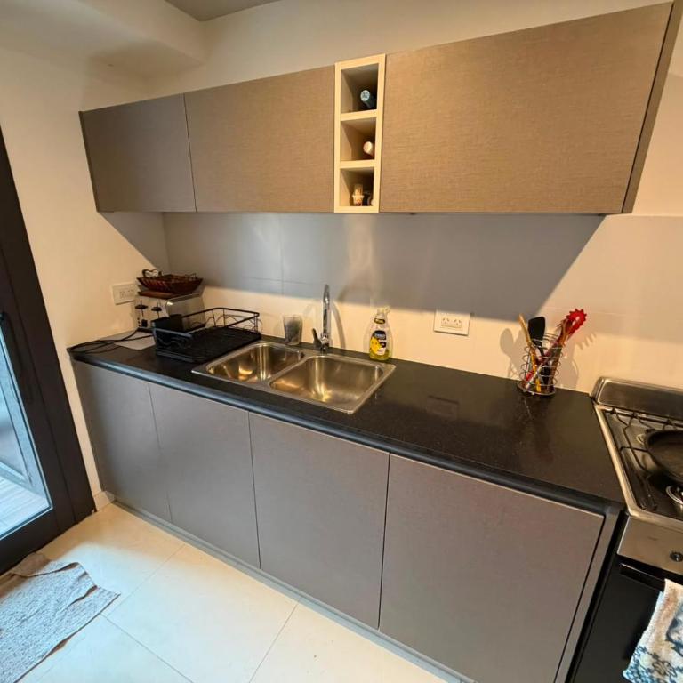 Hermoso y elegante monoambiente - Apartamento de 1 dormitorio - 2