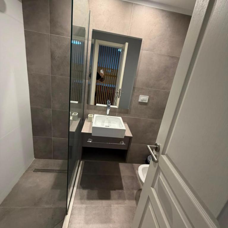 Hermoso y elegante monoambiente - Apartamento de 1 dormitorio - 7