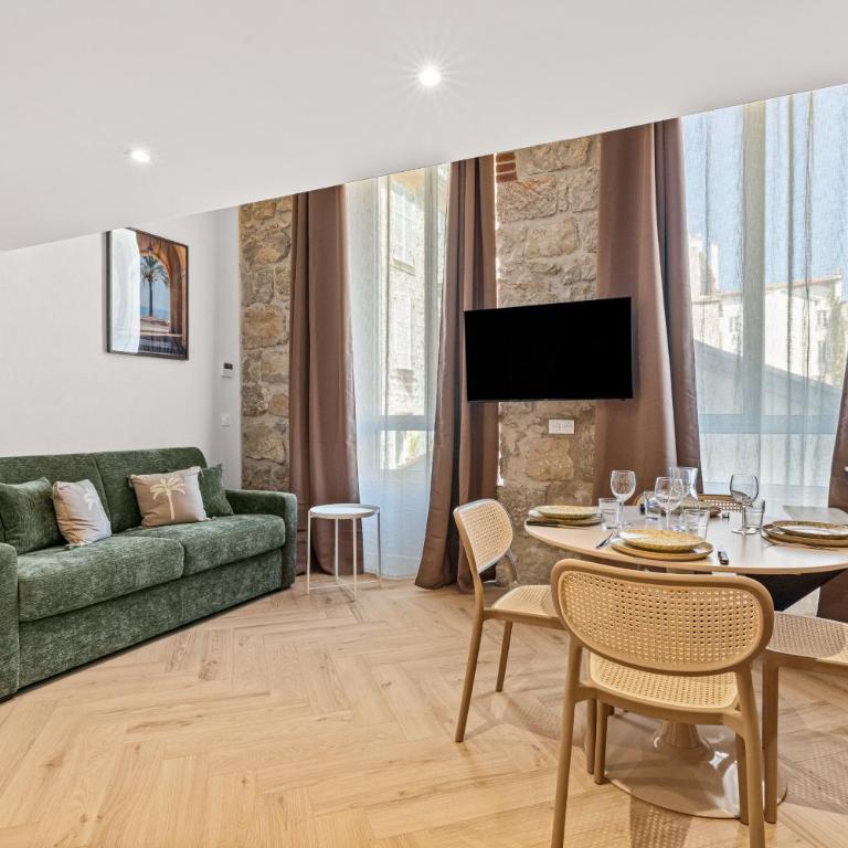 Merveilleux Duplex Centre ville de Nice, climatisé et rénové ! - Appartement 1 Chambre - 2