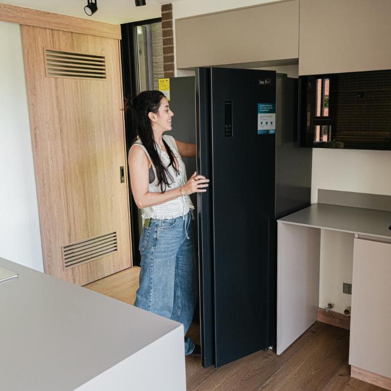 Altitud Medellín View Living - Deluxe Double Room with Balcony - 4
