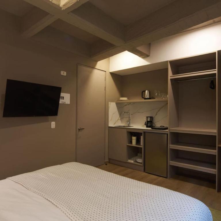 64 Lofts in Chapinero Alto by letoH - One-Bedroom Loft Apartment with Balcony - 10
