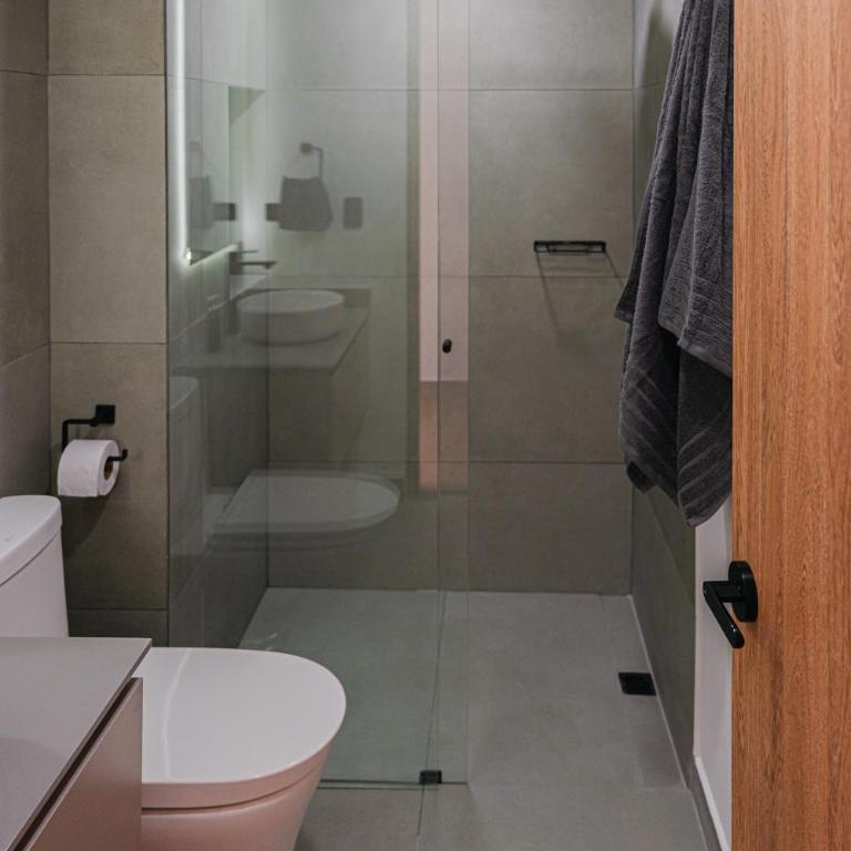 Altitud Medellín View Living - Deluxe Double Room with Balcony - 29
