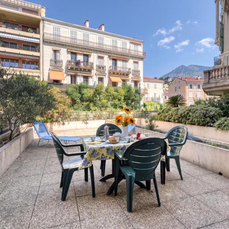 Victoria Palace Elegant Apt with Terrace - Apartment with Terrace - 12