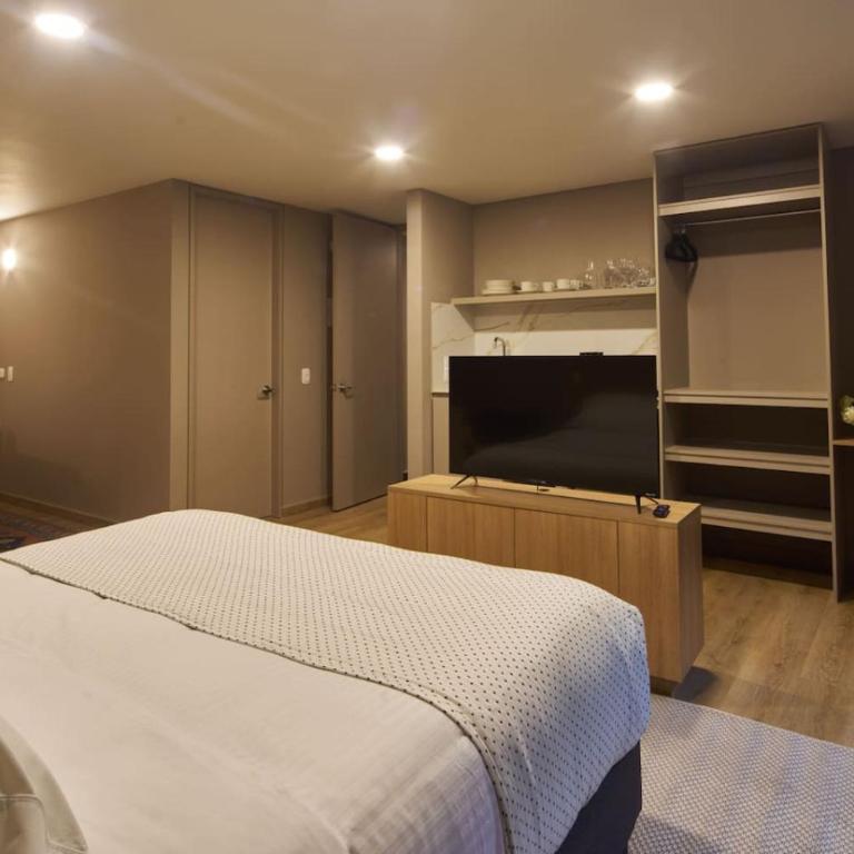 Urban Retreat in Bogotá - Design & Comfort - One-bedroom Loft Apartment - 9