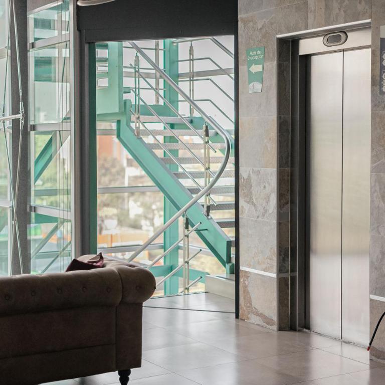Low Bed in Shared Room Men - Litera en habitación compartida masculina - 41