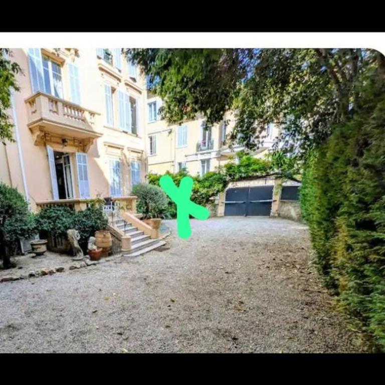 AC-Free Parking - Contemporary 4 Bedroom Villa Apartment - Apartment mit Gartenblick - 17