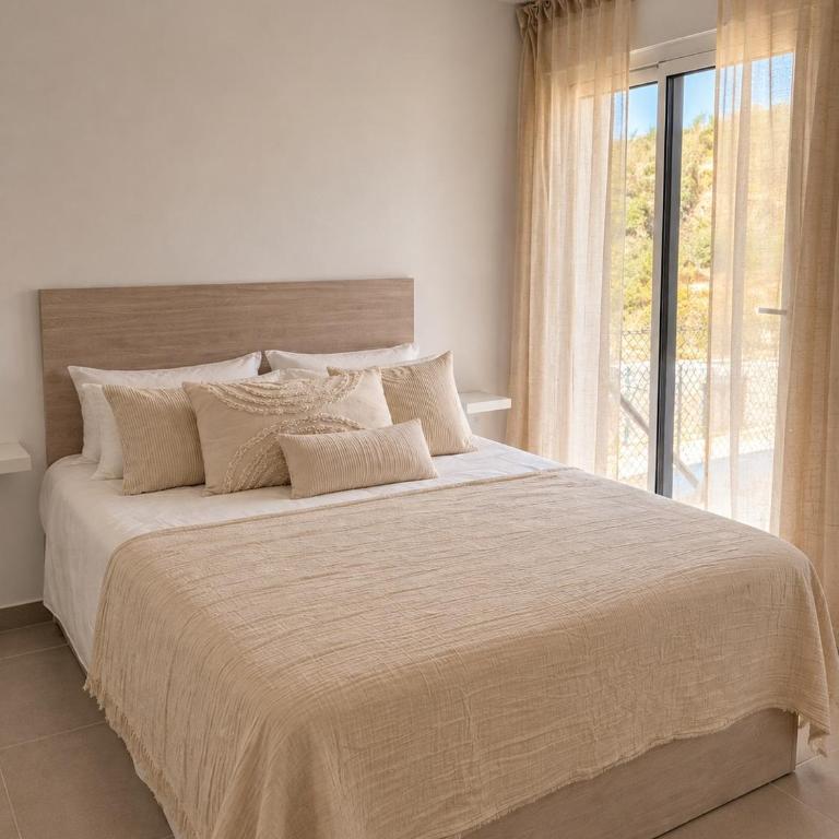 New modern in La Cala with terrace and pool - Three-Bedroom Apartment - 18