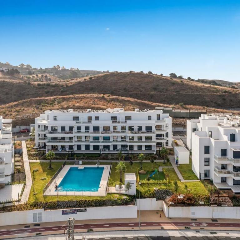 New modern in La Cala with terrace and pool - Three-Bedroom Apartment - 11