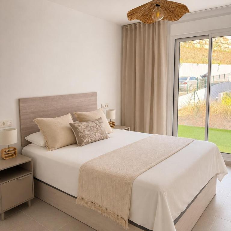 New modern in La Cala with terrace and pool - Three-Bedroom Apartment - 28
