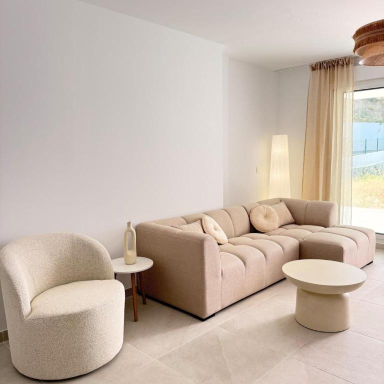 New modern in La Cala with terrace and pool - Three-Bedroom Apartment - 21
