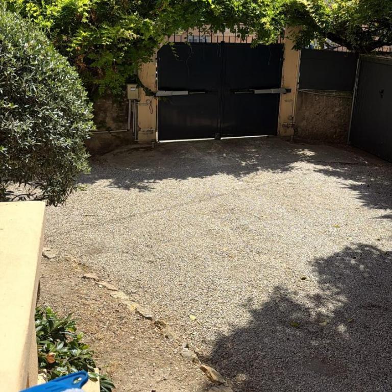 AC-Free Parking - Contemporary 4 Bedroom Villa Apartment - Apartment mit Gartenblick - 19