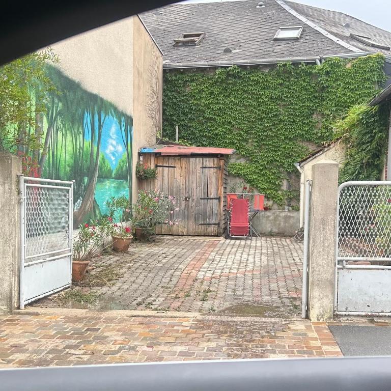 Maison de ville Orléans dans le Quartier Dunois avec parking privatif - Maison 2 Chambres - 2
