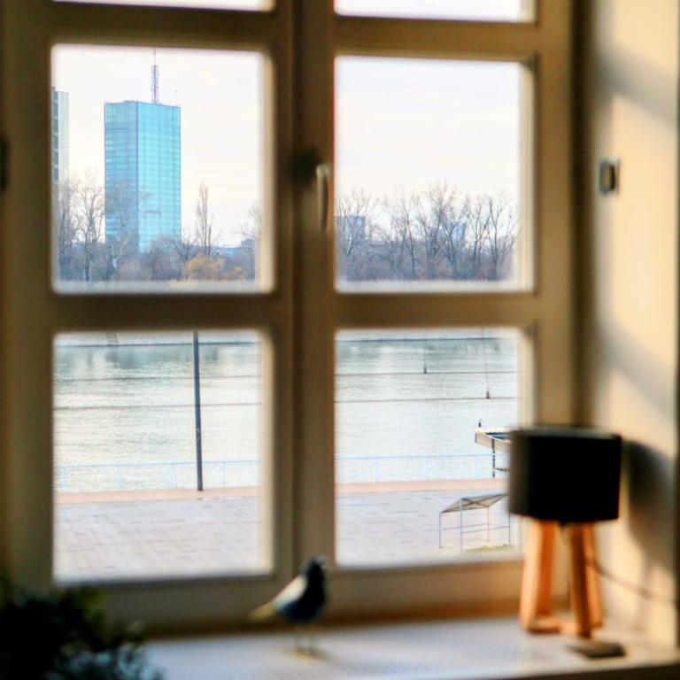 Old Port Riverside Apartments&Lofts in City Center - Apartment mit 1 Schlafzimmer mit Flussblick - 2