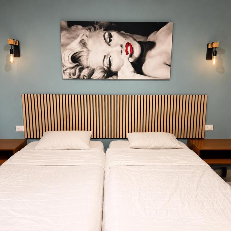 Hotel 11once - Deluxe Doppel-/Zweibettzimmer - 2