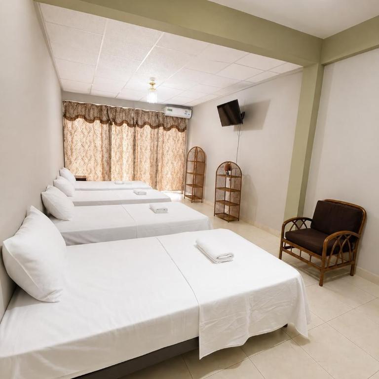 Residencial Turístico Rio Guayas - Habitación Familiar - 1