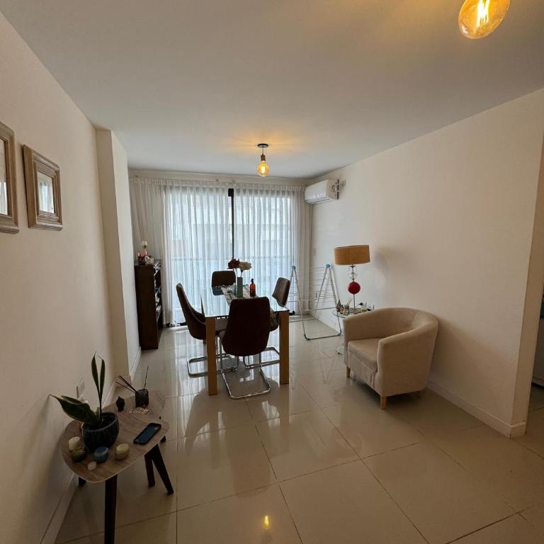 Isabel I - One-Bedroom Apartment - 1