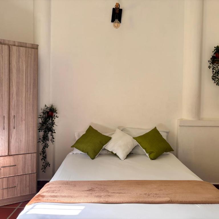 Hostal Casa Lulú Santa Marta - Double Room with Private Bathroom - 1