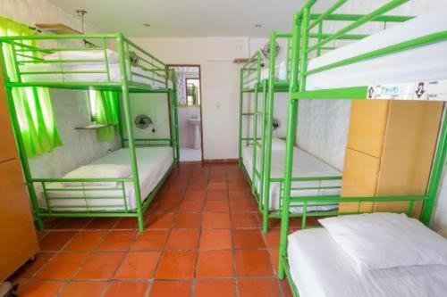 Hostal Casa Lulú Santa Marta - Bed in 6-Bed Mixed Dormitory Room - 1