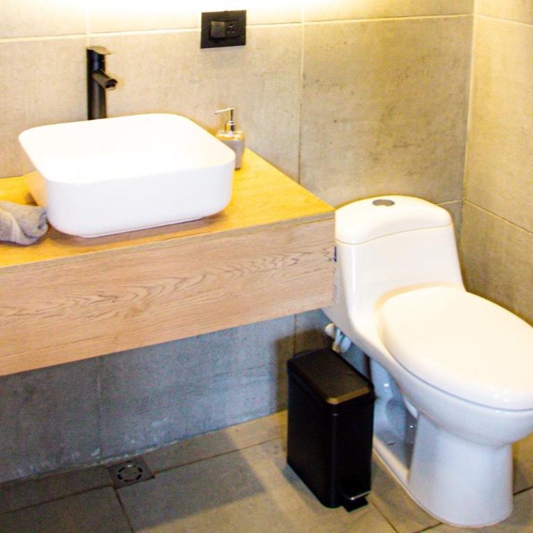 Luxury Lofts In Poblado - Estudio con bañera de hidromasaje - 5