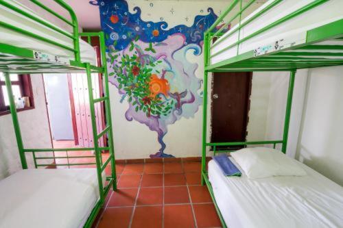 Hostal Casa Lulú Santa Marta - Bed in 4-Bed Mixed Dormitory Room - 2