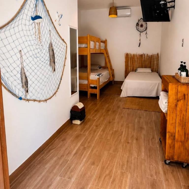 IGUANA HOUSE - Triple Room - 13