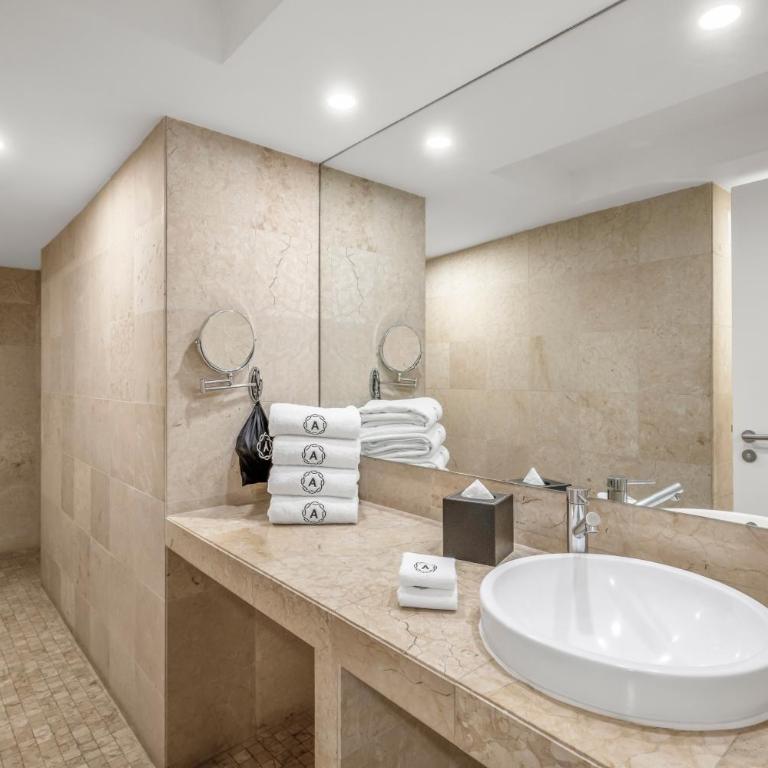 Armonik Suites By Casanevo - Deluxe Suite - 10