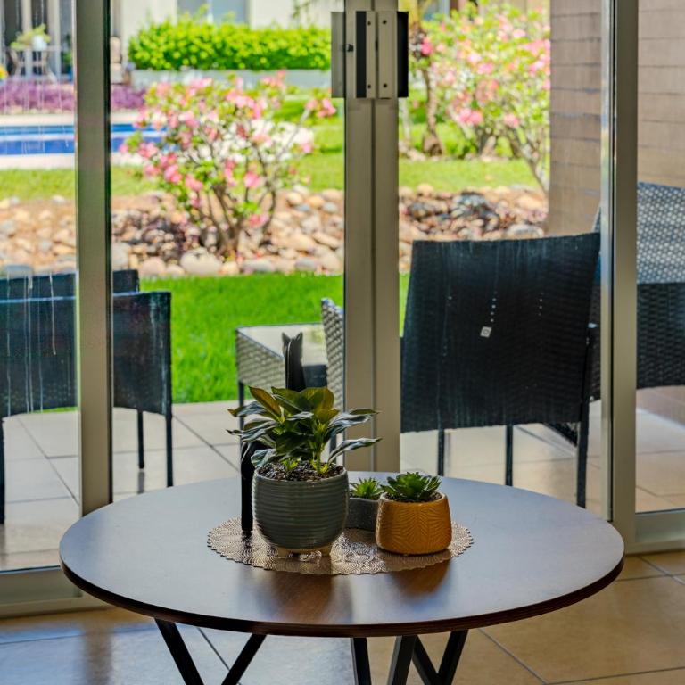 Acapulco Getaway Pool & Jacuzzi 2 BR - Apartment mit 2 Schlafzimmern - 29