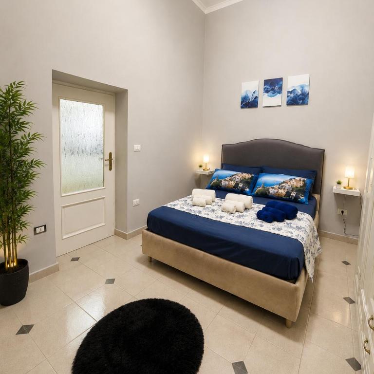 ZìMarì Apartment Plebiscito & Chiaia - One-Bedroom Apartment - 2