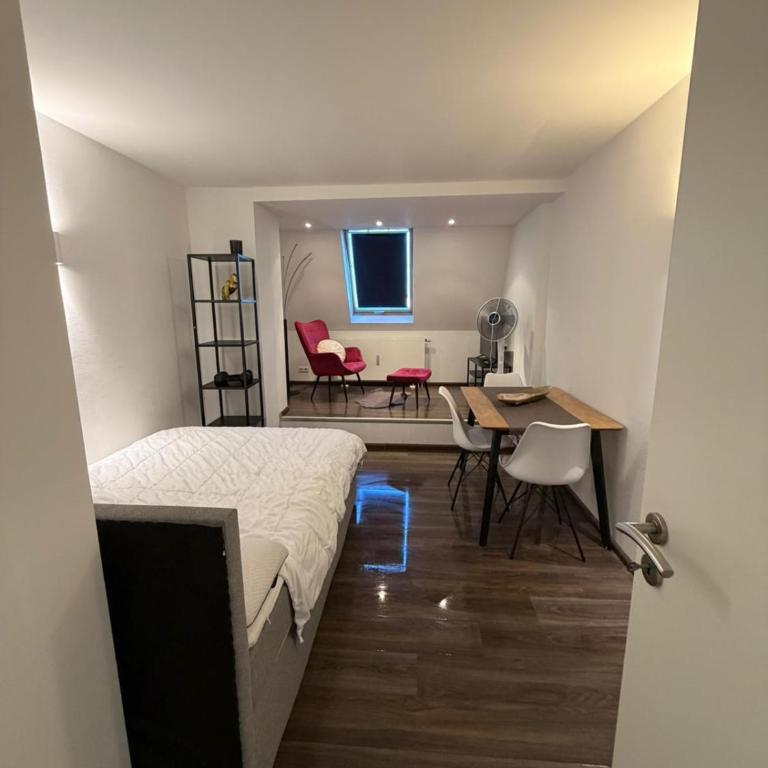 4 Bedroom Apartment with Balcony and Garage - Apartment - 6