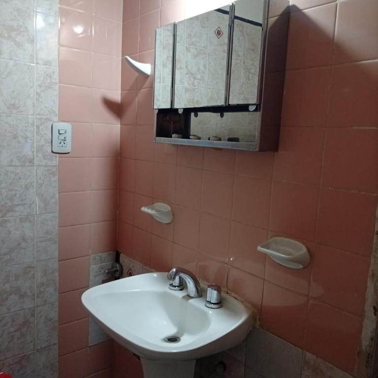 Hostal Mechita Mamani - Habitación Triple Económica - 3