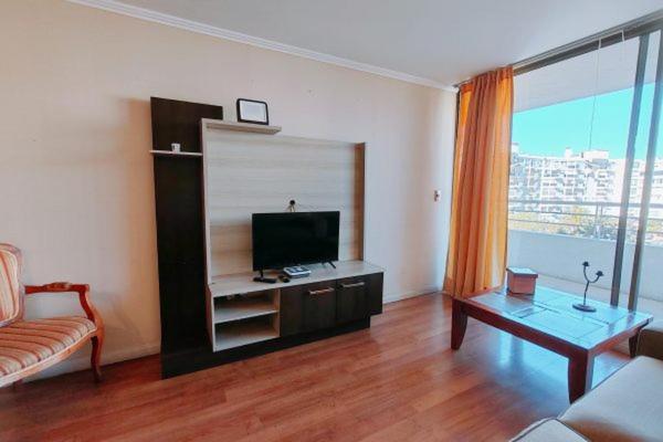 Amplio Departamento 2 habitaciones - Viña del Mar - 4 Personas - Two-Bedroom Apartment with Balcony and Sea View - 3