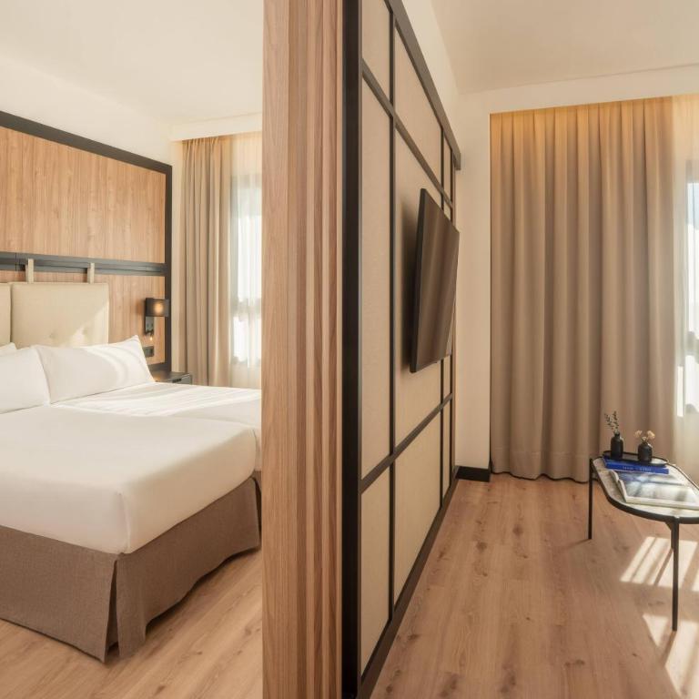 Madrid Airport Suites, Affiliated by Meliá - Junior Suite Premium - 2