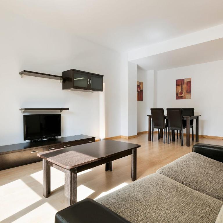 Madrid Airport Suites, Affiliated by Meliá - Camera Familiare - 4