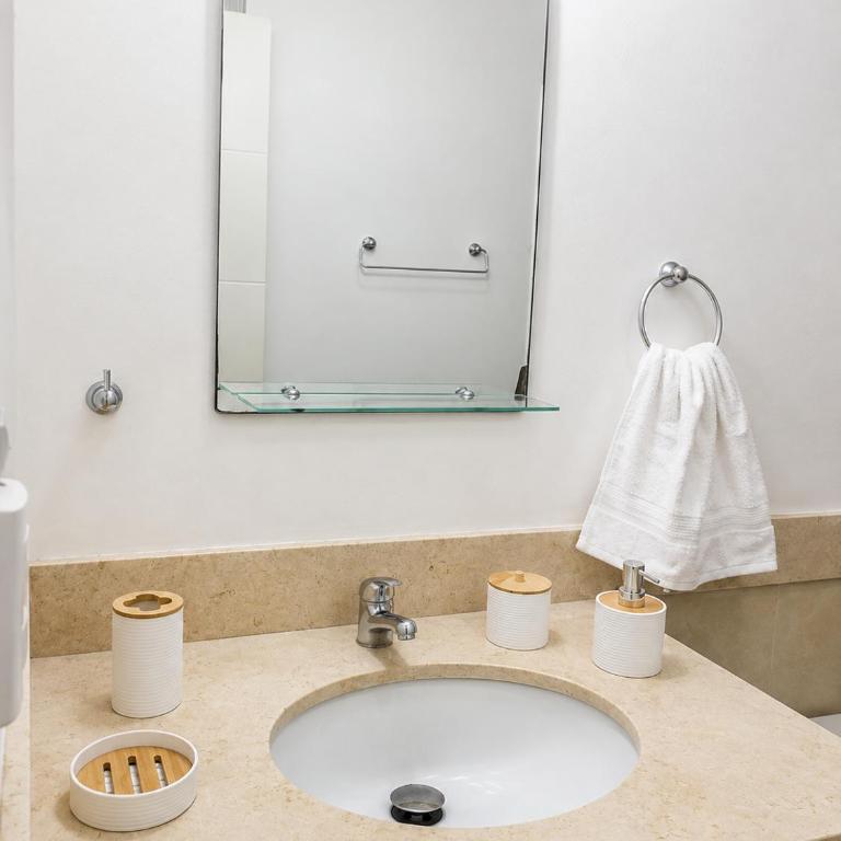 AuraBella - Apartamento de 2 dormitorios con vistas al jardín - 10