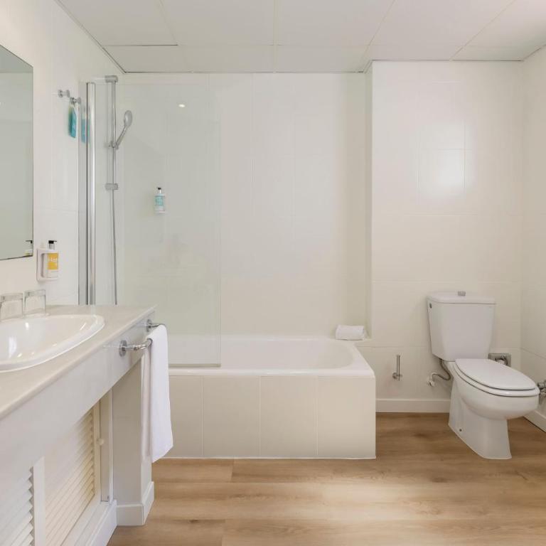 SOL by Meliá Marbella Estepona - Atalaya Park - Habitación Familiar Grande (2 adultos + 2 niños) - 3
