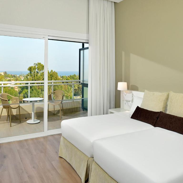 SOL by Meliá Marbella Estepona - Atalaya Park - Suite Sol Xtra - 3