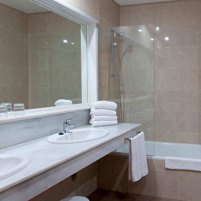 SOL by Meliá Marbella Estepona - Atalaya Park - Suite Sol Xtra - 4