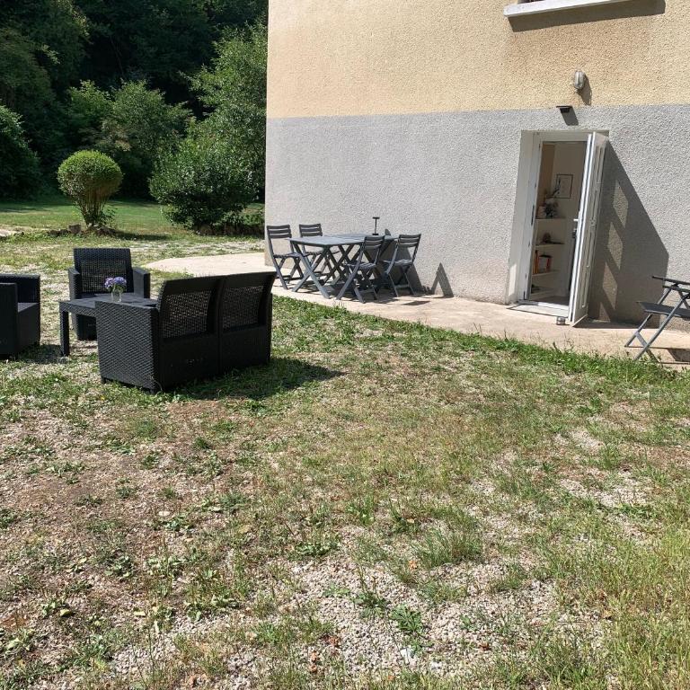 Le Clapot- Les Iris - Chambre Double avec Salle de Bains Privative - 11