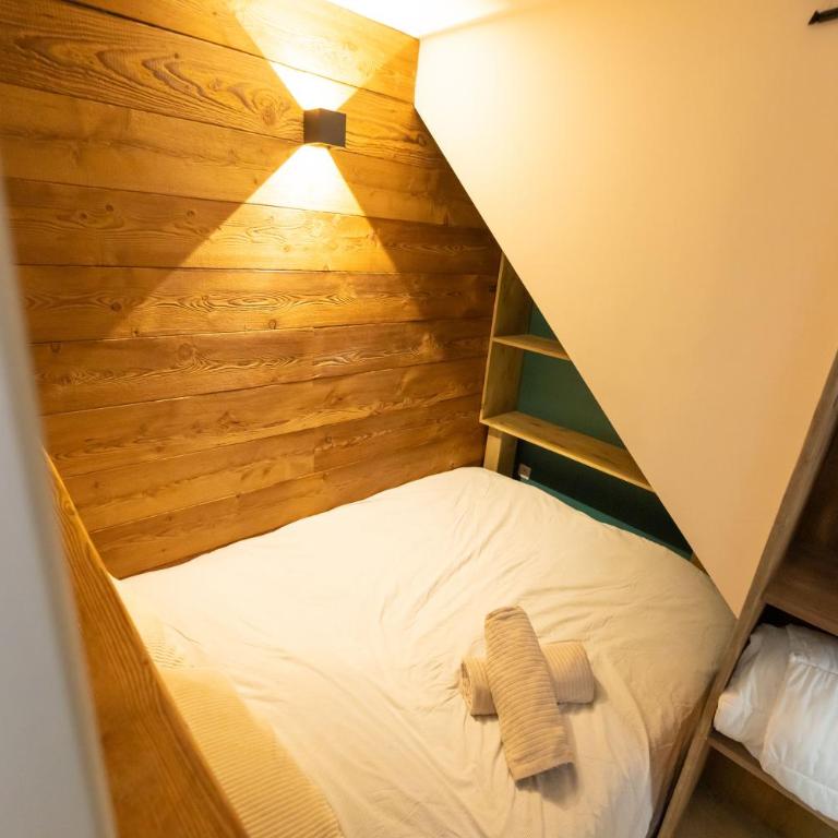 Joli studio moderne entièrement rénové - Guillestre - Risoul - Vars - Appartement 1 Chambre - 21