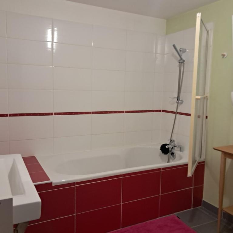 Maison lumineuse et calme proche port et plages - Maison 3 Chambres - 15